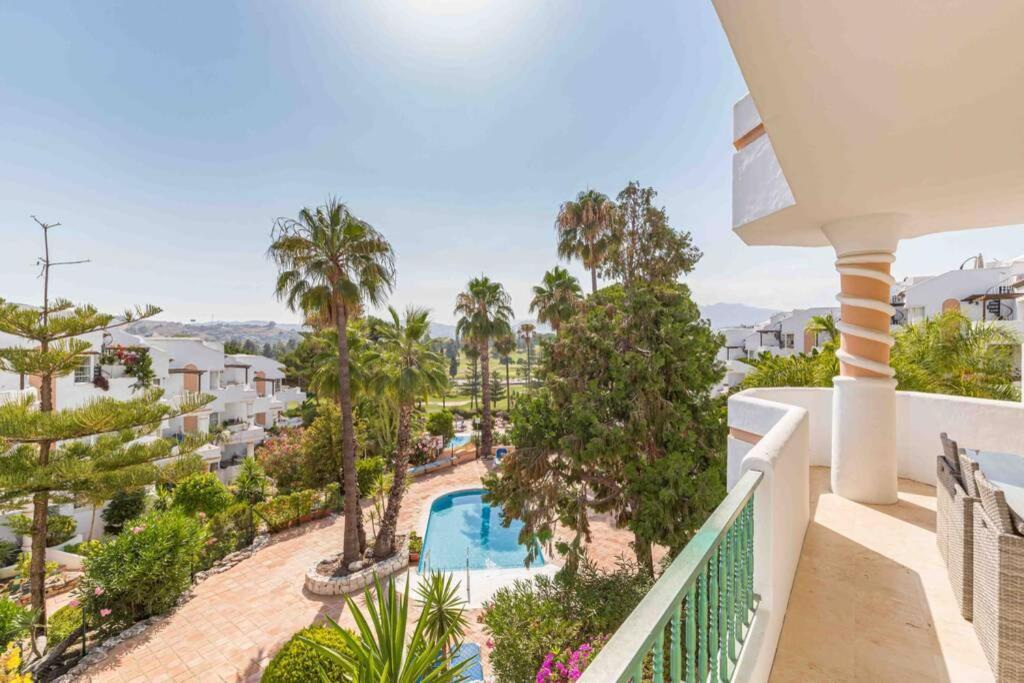 Stylish One Bed Apartment At Matchroom Country Club Fuengirola Exteriér fotografie